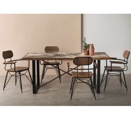 SILLÓN ESTRUCTURA METAL ASIENTO DE MADERA MODELO DANES