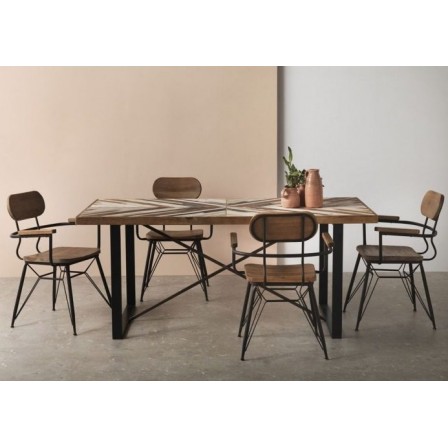 SILLÓN ESTRUCTURA METAL ASIENTO DE MADERA MODELO DANES